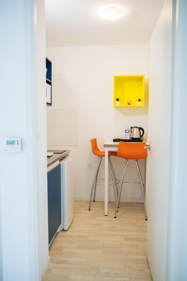 Twenty Business Flats Nimes Trigone 아파트 호텔 외부 사진